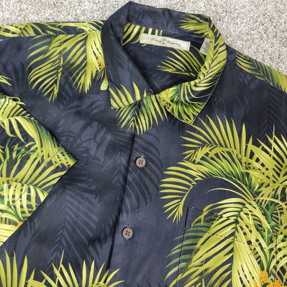 Vintage‎ Tommy Bahama Mens Medium Black AOP Floral Hawaiian SS 100% Silk